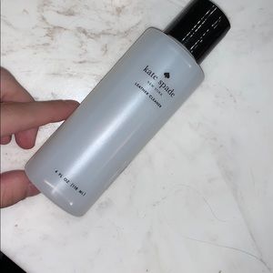 Leather purse cleaner